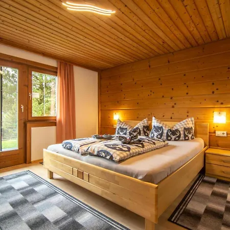 Semesterbostad Rosa *