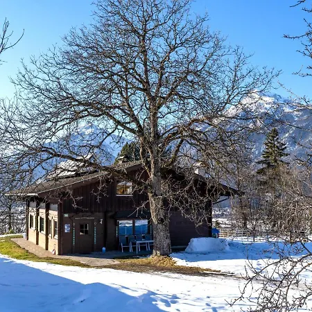 Semesterbostad Rosa *