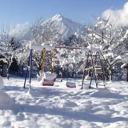 Semesterbostad Rosa *