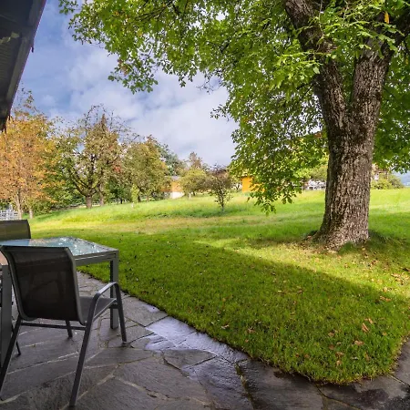 Semesterbostad Rosa *